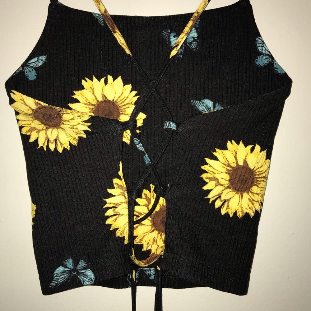 Black and sunflower crop top